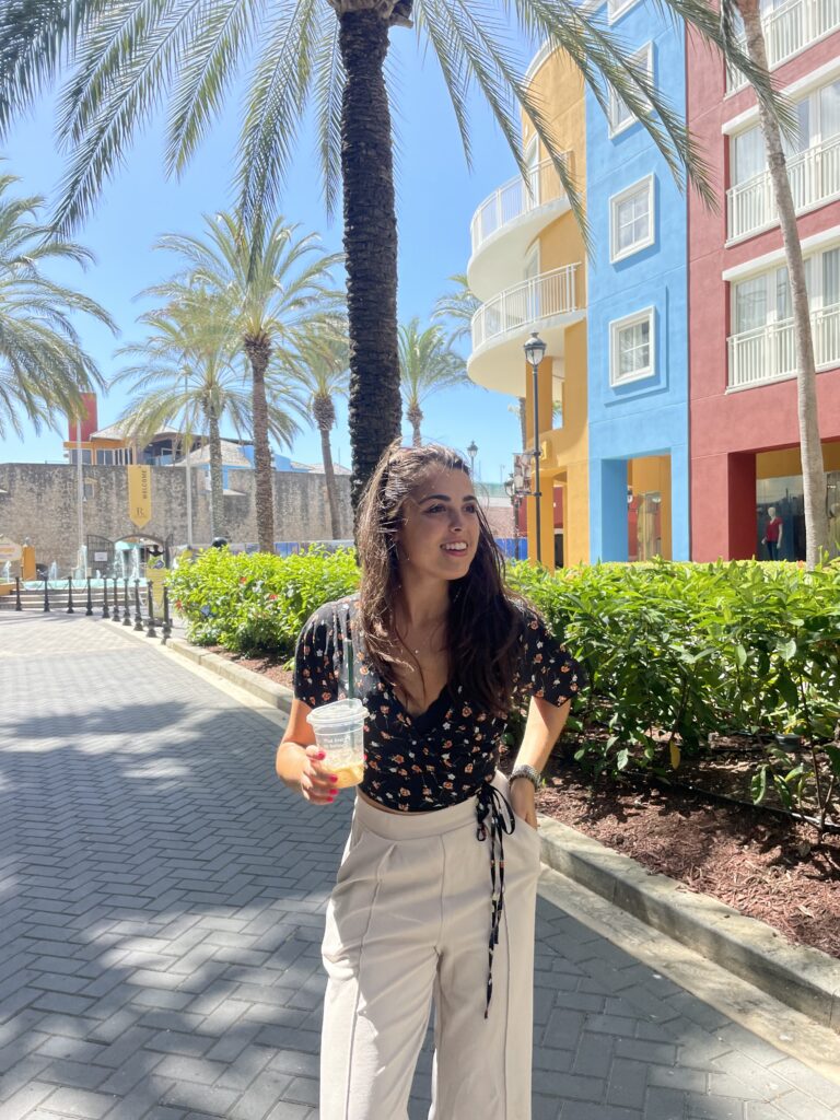 Marketing stage Curaçao Fleur